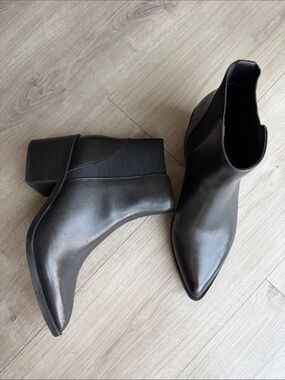 Steve Madden Black Pointed Toe Ankle Booties